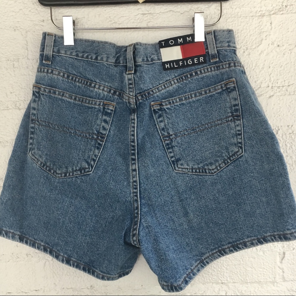 VINTAGE TOMMY HILFIGER SHORTS